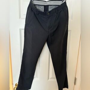 NWOT* Under Armour Men's Dark Charcoal Chinos- Size 32/30